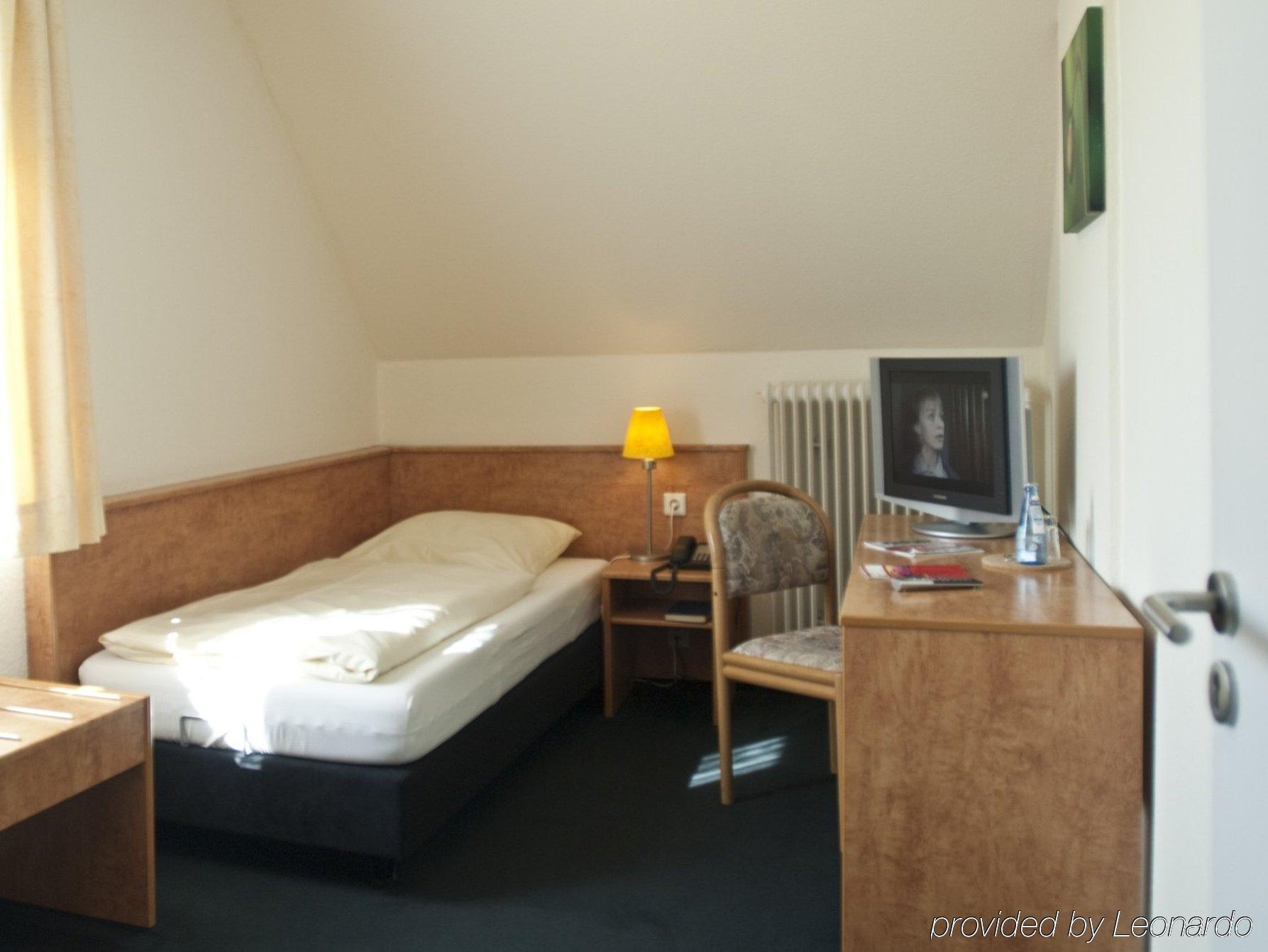 Buescher'S Hotel Und Restaurant บีเลอเฟล์ด ห้อง รูปภาพ