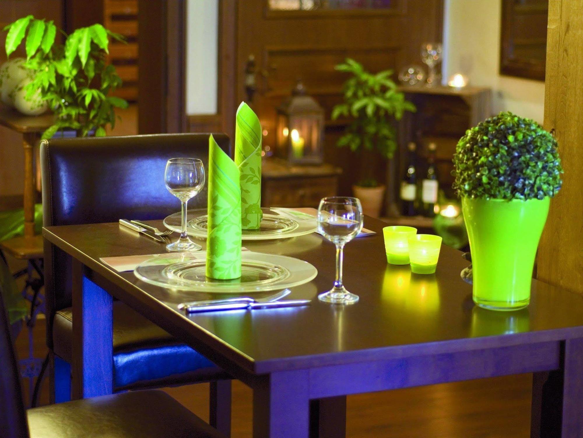Buescher'S Hotel Und Restaurant บีเลอเฟล์ด ร้านอาหาร รูปภาพ