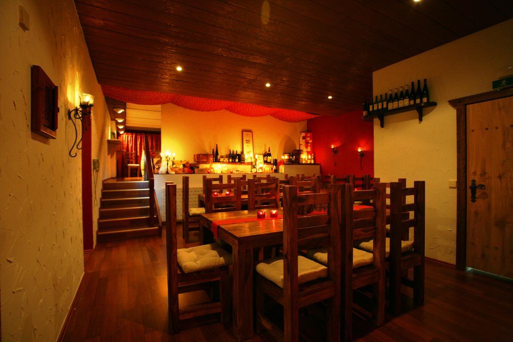 Buescher'S Hotel Und Restaurant บีเลอเฟล์ด ภายนอก รูปภาพ